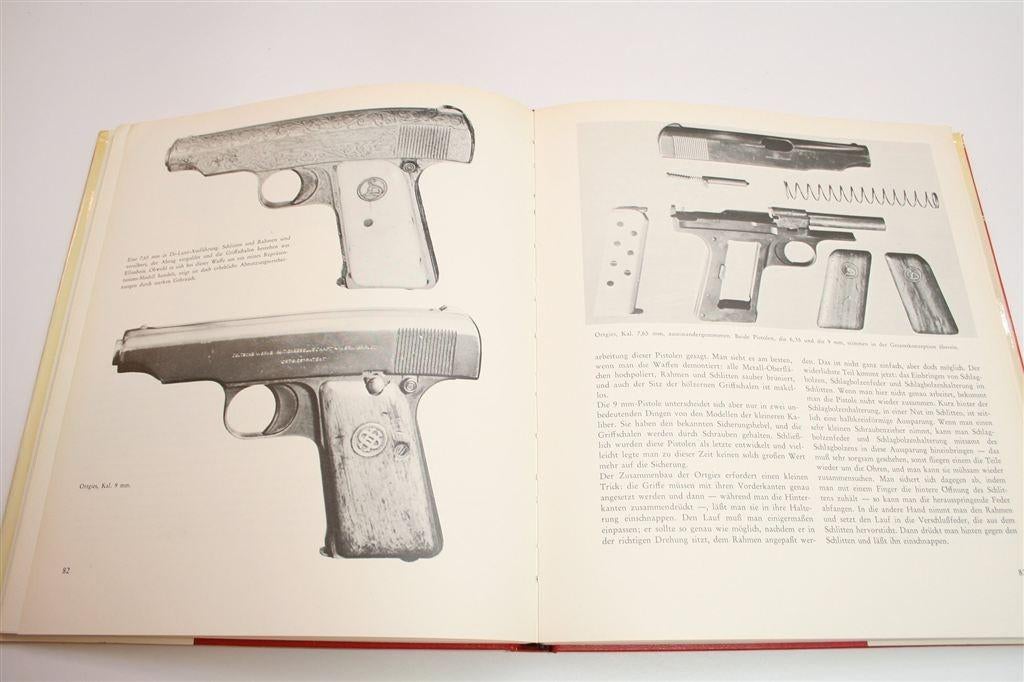 Vintage Duitse Pistolen & Revolvers [1871-1945] — Naslagwerk, Ophalen of Verzenden, Tweede Wereldoorlog, Gelezen, Overige onderwerpen