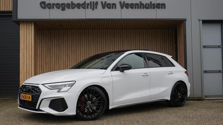 Audi A3 Sportback 45 TFSI e 245pk 3x S-Line & Competition *B, Auto's, Audi, Bedrijf, Te koop, A3, ABS, Achteruitrijcamera, Adaptive Cruise Control