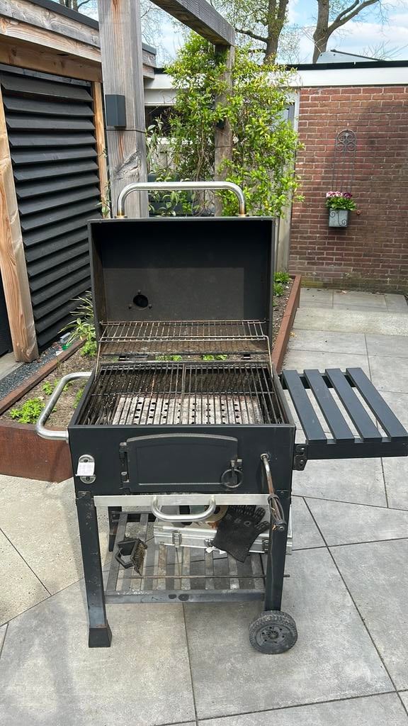 Bbq met trolley, Ophalen, Zo goed als nieuw, Inferno