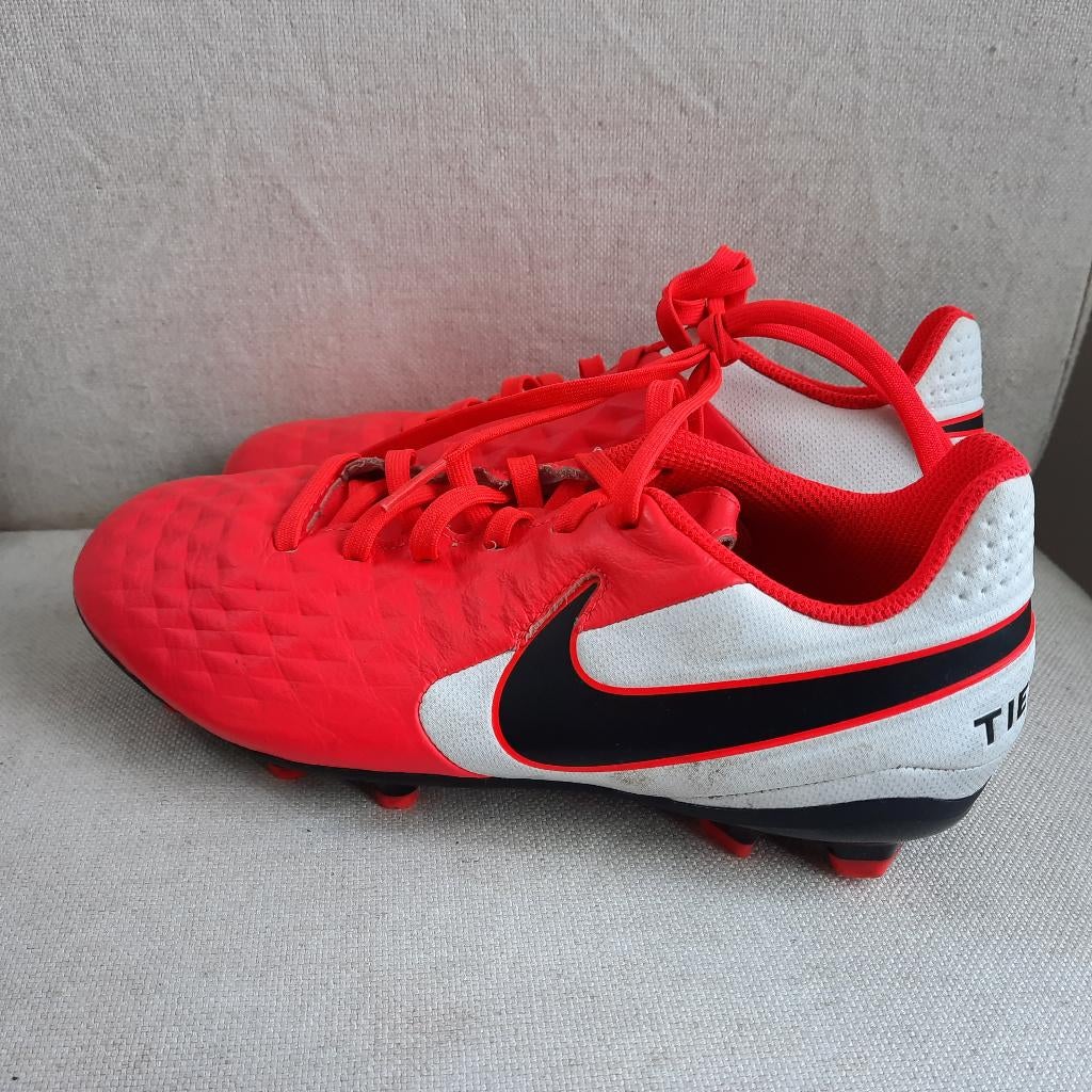 Nike voetbalschoenen Tiempo maat 36 - nieuw -, Jongen of Meisje, Nieuw, Ophalen of Verzenden, Nike