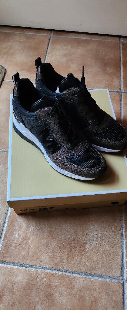 Gloednieuwe bruine michael kors dames sneakers maat 39, Kleding | Dames, Schoenen, Michael Kors, Bruin, Nieuw, Ophalen of Verzenden