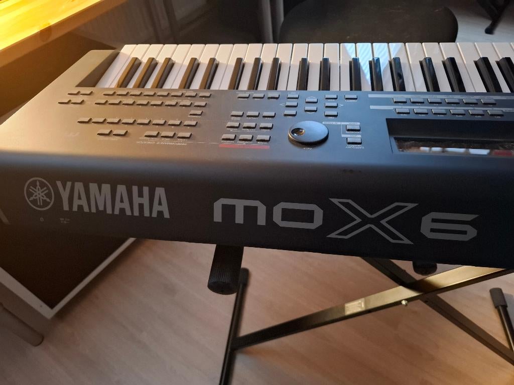 Yamaha Mox 6 synthesizer, Ophalen, 61 toetsen, Yamaha, Zo goed als nieuw