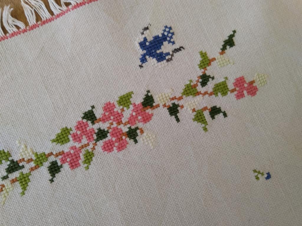 antiek geborduurd kleedje, Ophalen of Verzenden