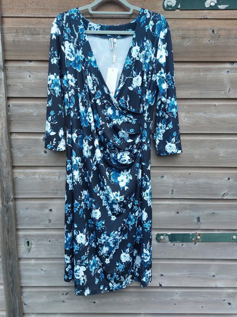 Donkerblauwe jurk maat L/40 nieuw Suzy-Q, Kleding | Dames, Ophalen of Verzenden, Nieuw, Maat 38/40 (M), Blauw