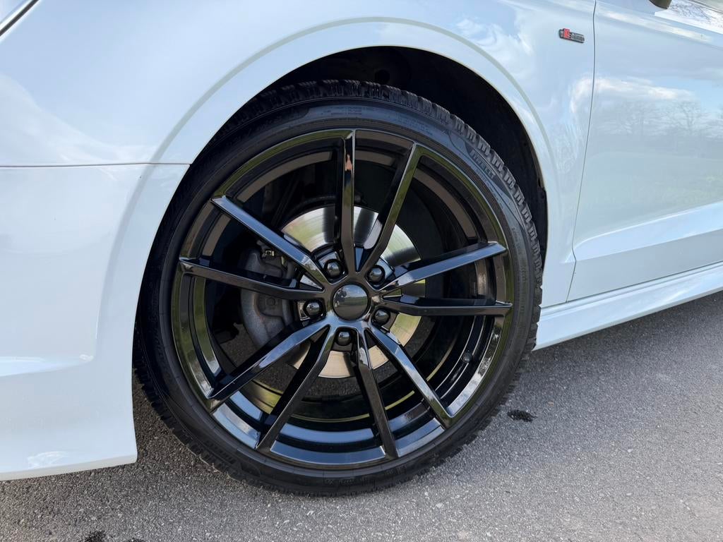 Audi A3 1.4TFSI 110KW COD Sedan S-tr 2015 Wit, Auto's, Audi, 4 cilinders, Leder en Stof, Wit, Origineel Nederlands