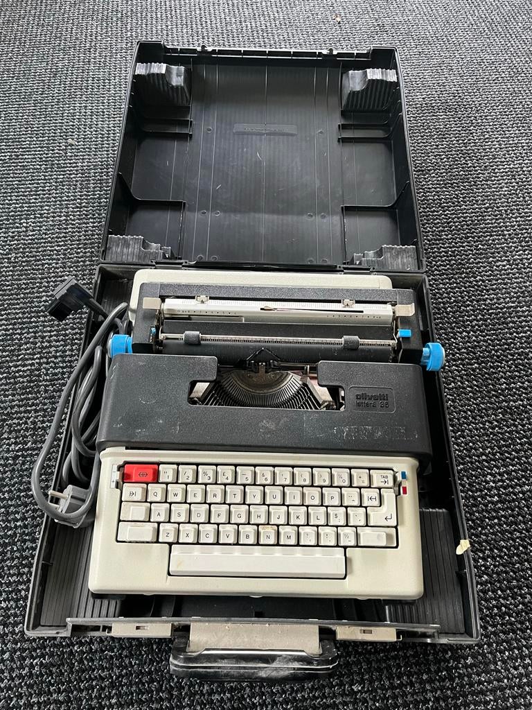 Olivetti Elektrische typemachine, Ophalen