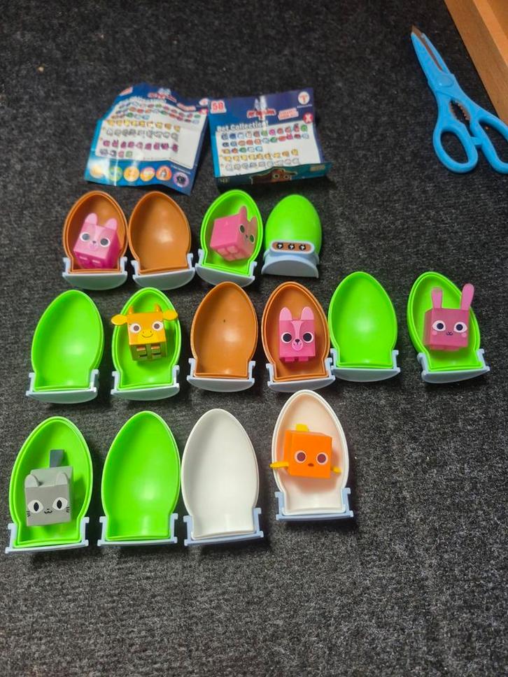 7 Pet Simulator X Roblox Eieren met figuren, Kinderen en Baby's, Speelgoed | Overig, Gebruikt, Jongen of Meisje, Ophalen of Verzenden