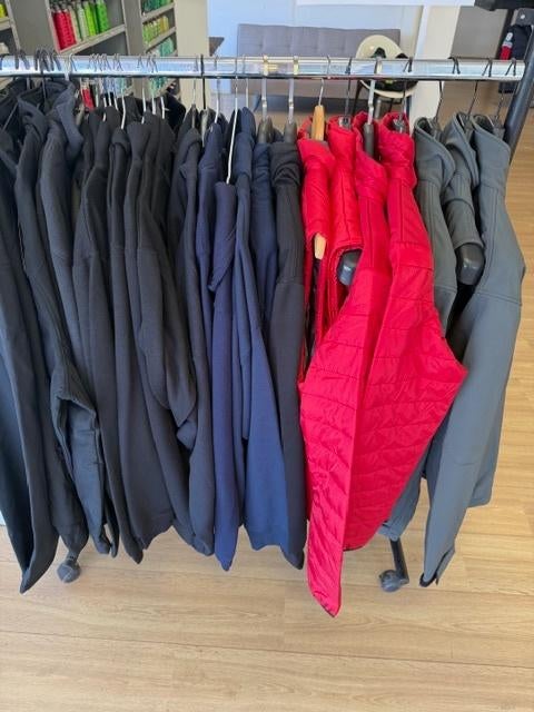 Partij kleding nieuw, Ophalen, Nieuw, Overige maten