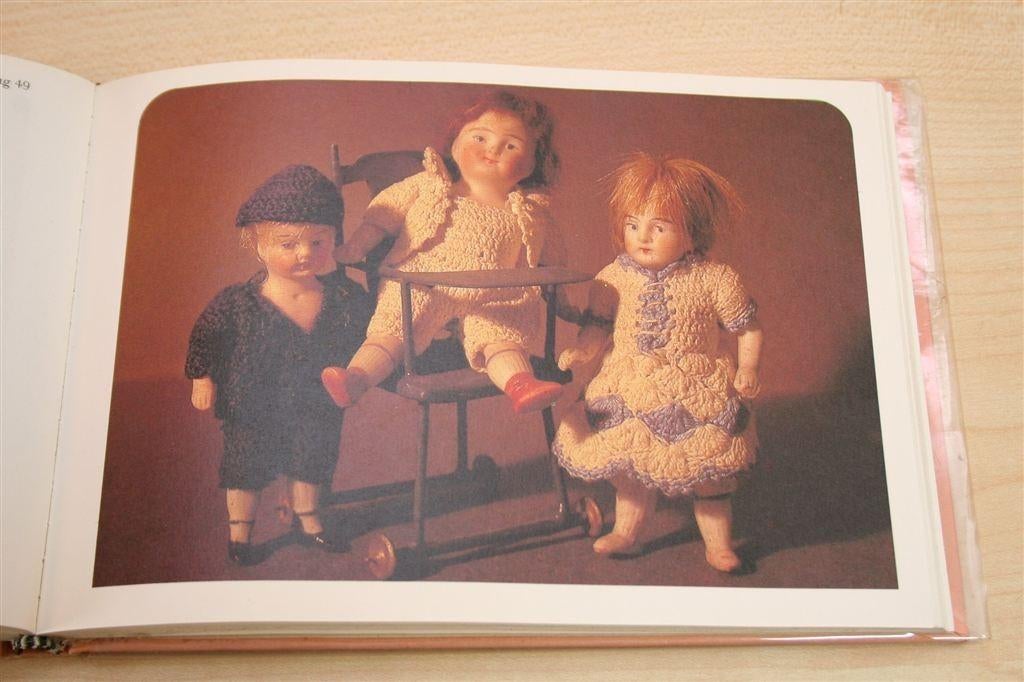 De Wereld van Antieke Poppen [1790-1925] — Foto\'s, Gebruikt, N.v.t., N.v.t., Ophalen of Verzenden