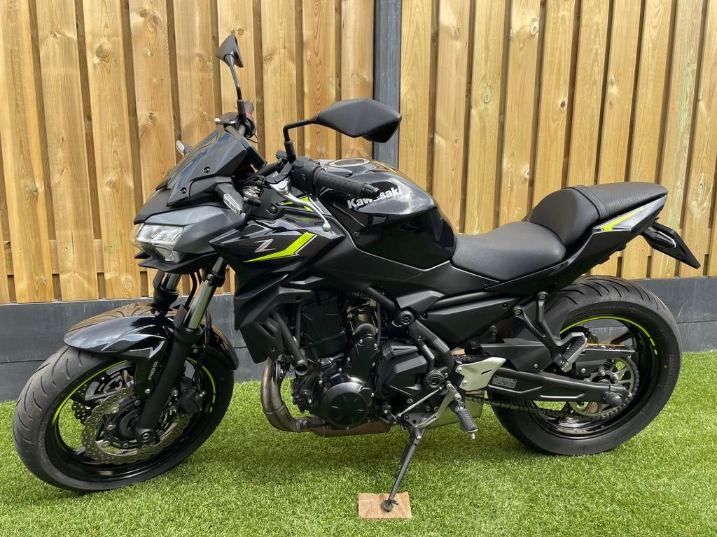 Kawasaki z650  A2 (nieuw staat) bj 2024, Particulier, Naked bike