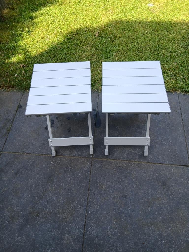 2 aluminium krukjes / tafeltje / stoeltje  zgan 7,50 perstuk, Caravans en Kamperen, Ophalen of Verzenden, Zo goed als nieuw, Campingstoel