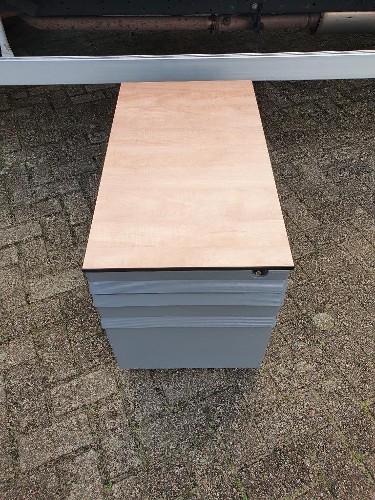 Ahrend ladeblok - 3 lades - grijs met trespa topblad, Ophalen, Kofferen 60, Minder dan 50 cm, 75 cm of meer