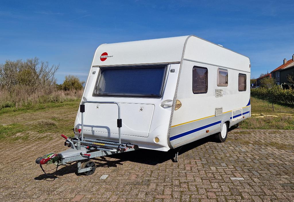 Bürstner Fun 455 TS caravan (2002) compleet met voortent., Caravans en Kamperen, Rondzit, Frans bed, 750 - 1000 kg, Particulier