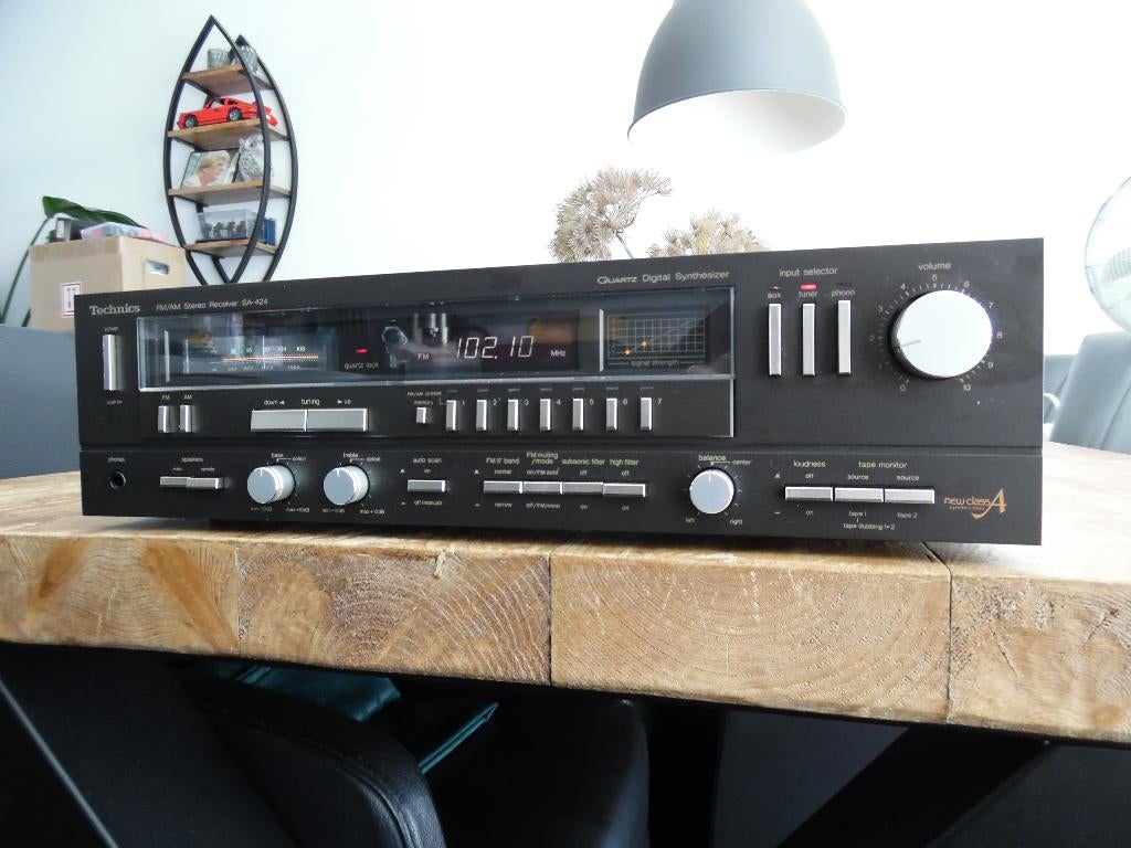 Mooie Vintage Technics New Class A receiver SA-424 (1981), Overige merken, Gebruikt, Ophalen of Verzenden, 60 tot 120 watt
