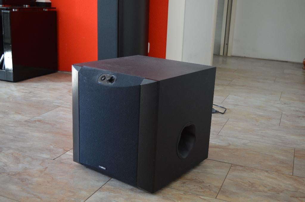 yamaha subwoofer, Gebruikt, Subwoofer, 60 tot 120 watt, Ophalen