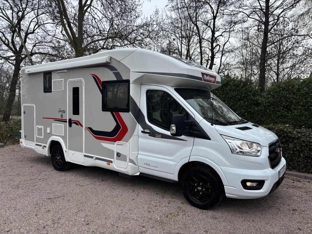 Challenger Graphite VIP 260 Automaat 170pk Garantie 8.400km, Automaat, Luifel, Ringverwarming, Ford