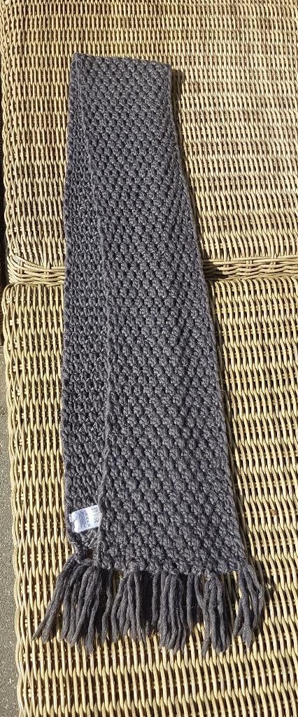 Wintersjaal - Sjaal, grijs - antraciet, 215cm lang., Kleding | Dames, Mutsen, Sjaals en Handschoenen, Ophalen of Verzenden, Zo goed als nieuw