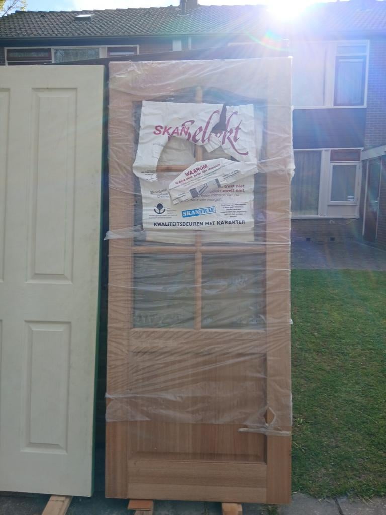 Bruine deur zonder glas, Doe-het-zelf en Verbouw, Deuren en Horren, Ophalen, Binnendeur, Nieuw, Glas