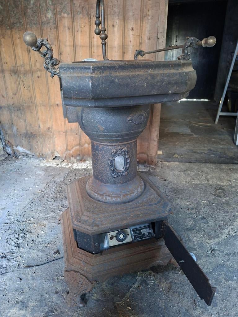 Antiek gietijzeren gasfornuis - Uniek decoratiestuk, Witgoed en Apparatuur, Fornuizen, Ophalen