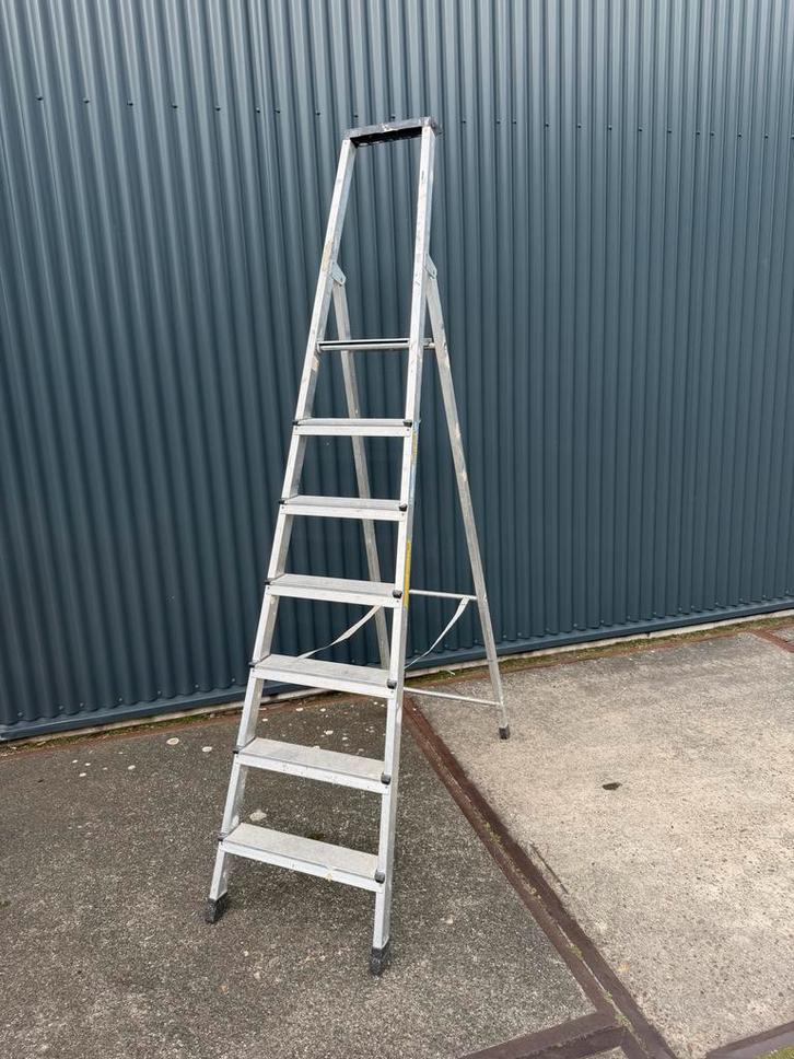 Zarges Professional Trap, Doe-het-zelf en Verbouw, Ladders en Trappen, Zo goed als nieuw, Trap, 2 tot 4 meter, Ophalen of Verzenden