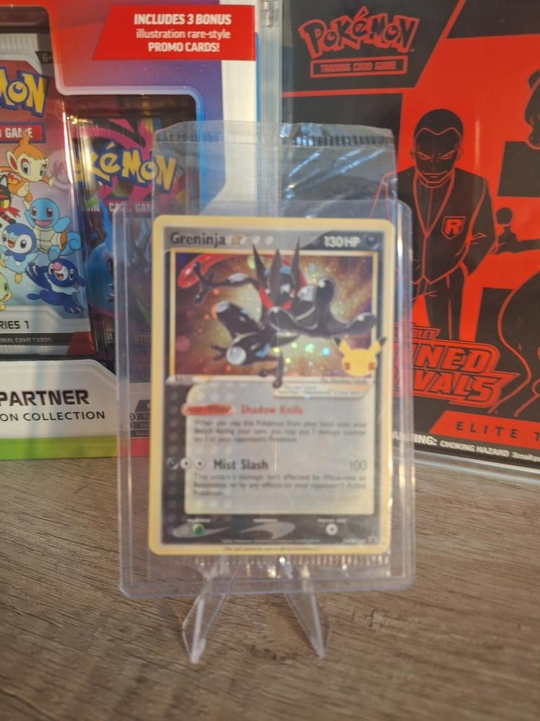 Greninja Goldstar Celebrations Promo Mint klein puntje boven, Ophalen of Verzenden