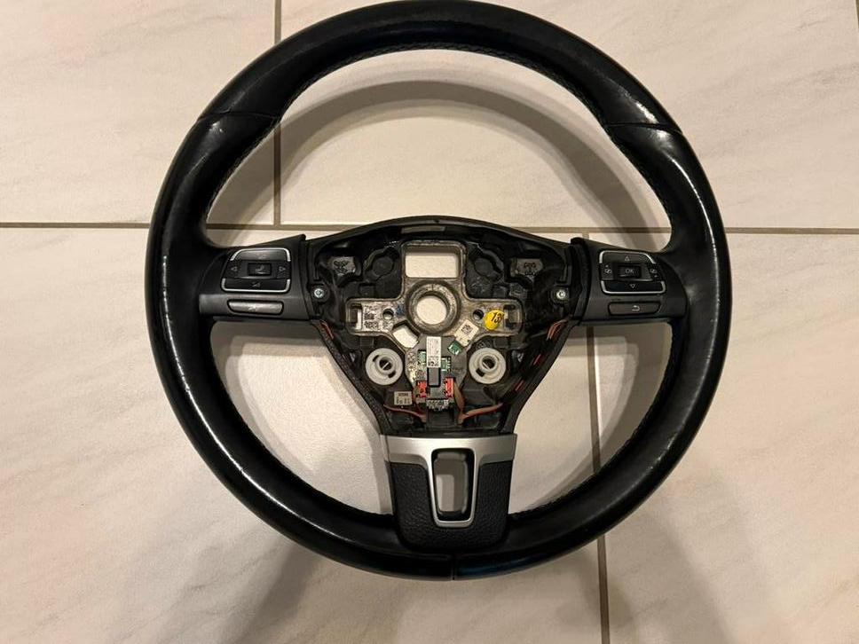 Volkswagen stuur tiguan,caddy,touran. 1 ТО 419 091 АС Е74, Auto-onderdelen, Ophalen, Gebruikt, Volkswagen