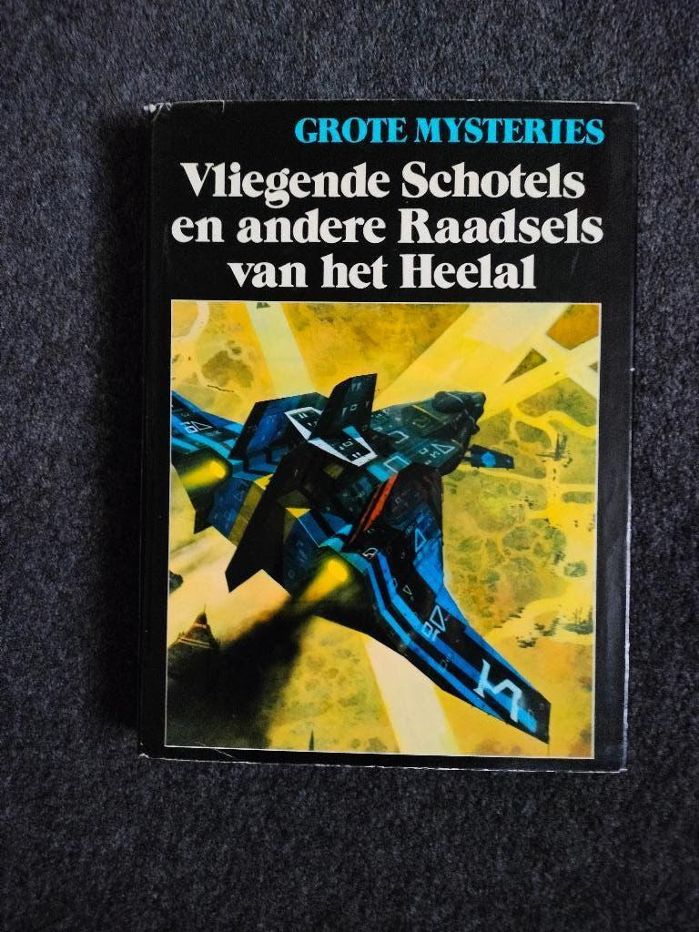 Ufo boek, Ophalen of Verzenden, Gelezen