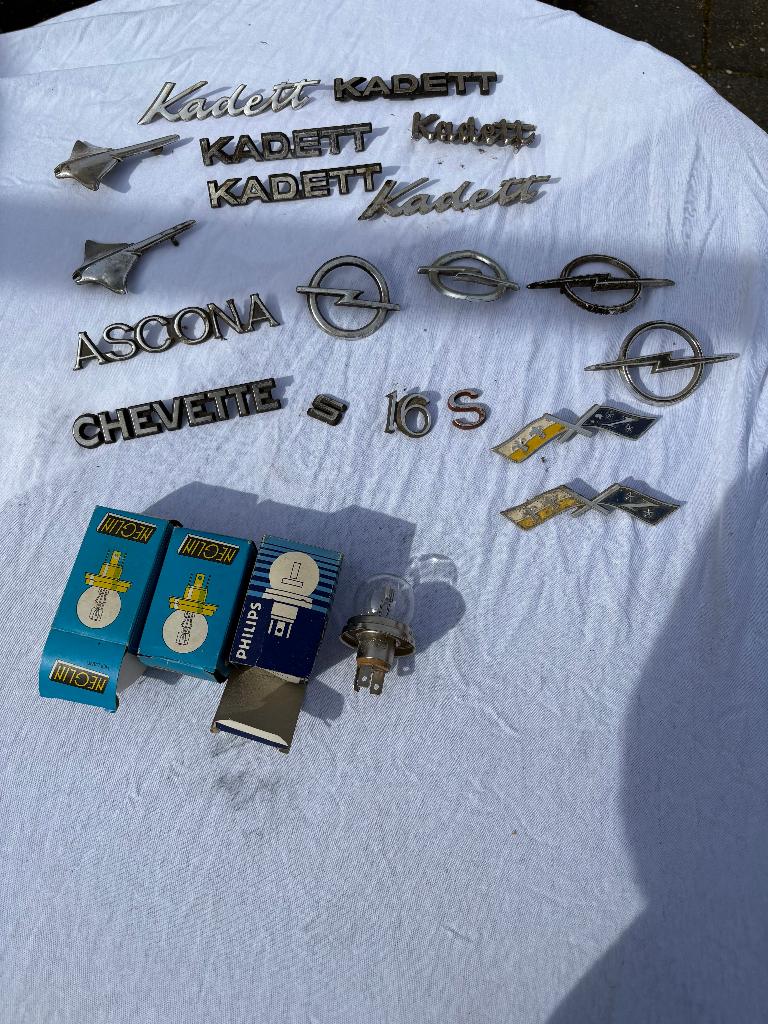 Oude Opel emblemen, Auto diversen, Ophalen of Verzenden