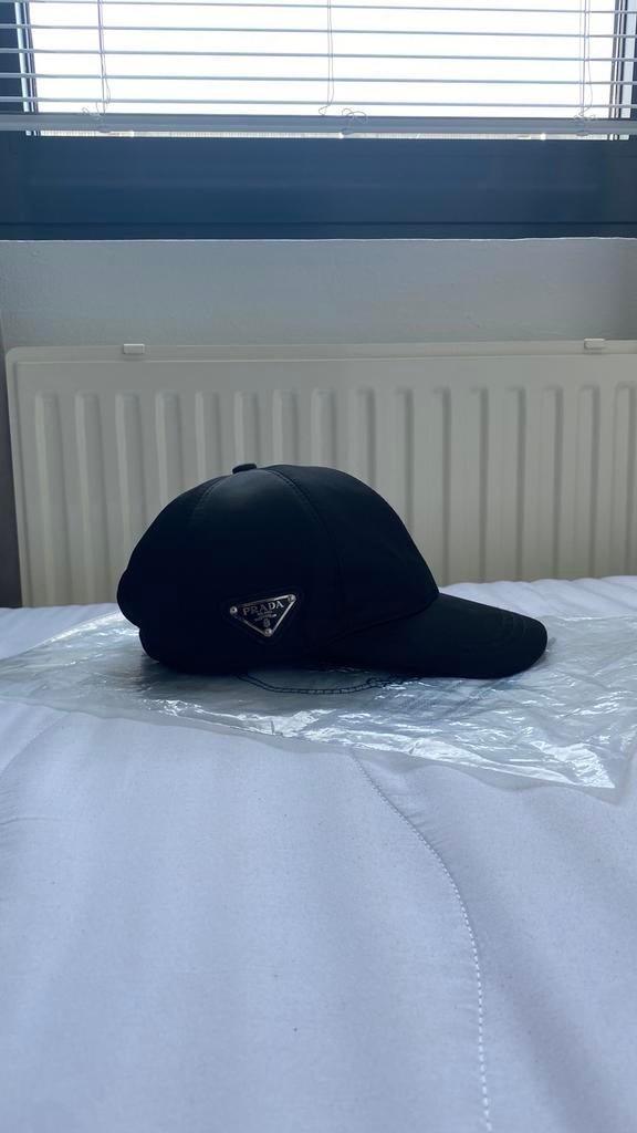 Prada pet, Kleding | Heren, Hoeden en Petten, Ophalen of Verzenden, Zo goed als nieuw