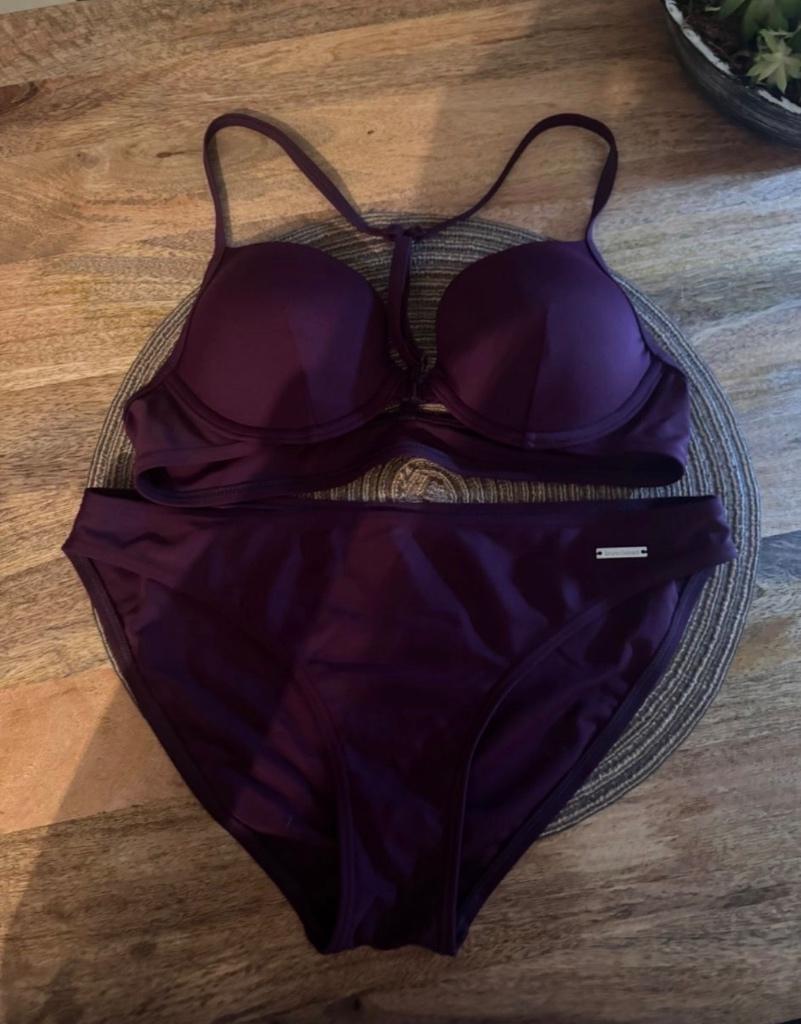 Bruno Banani push-up bikini bordeaux maat 38B NIEUW, Ophalen of Verzenden, Nieuw, Overige kleuren, Bikini