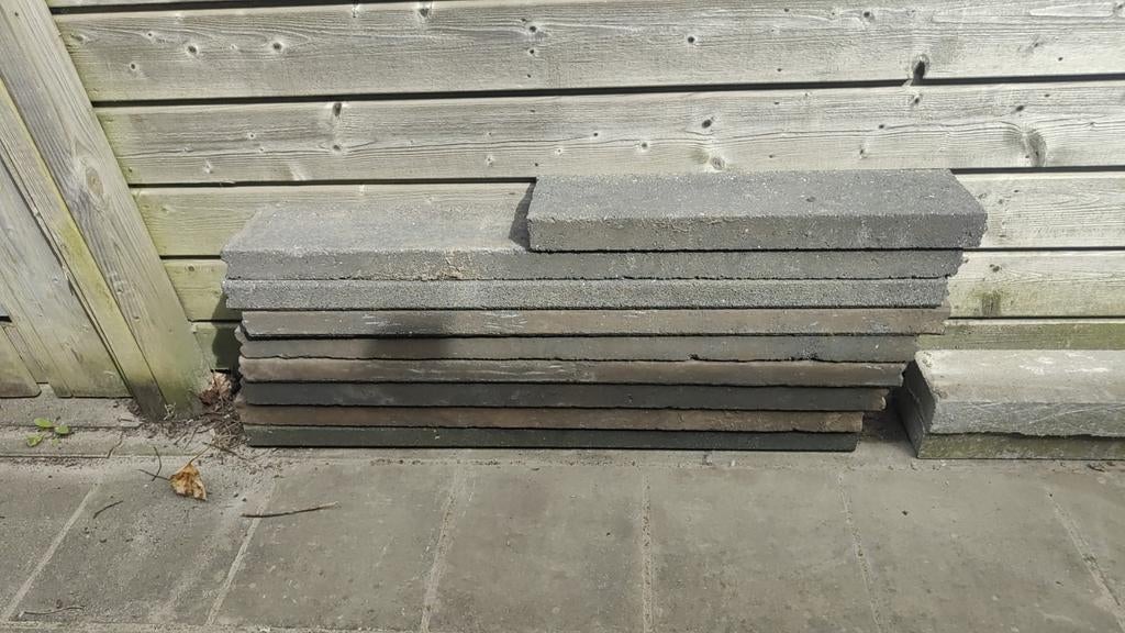 Antraciet opsluitbanden gratis, Tuin en Terras, Bielzen en Borders, Ophalen, Gebruikt, Minder dan 25 cm, Border