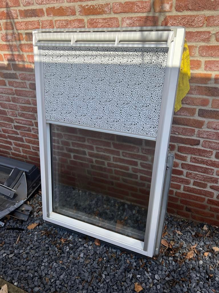 VELUX GGL PK 08 dakraam met verduisteringsgordijn, Gebruikt, 80 tot 100 cm, Overige typen, Minder dan 200 cm