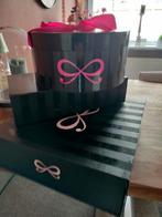 Drie dozen Hunkemoller, Huis en Inrichting, Barren, Ophalen