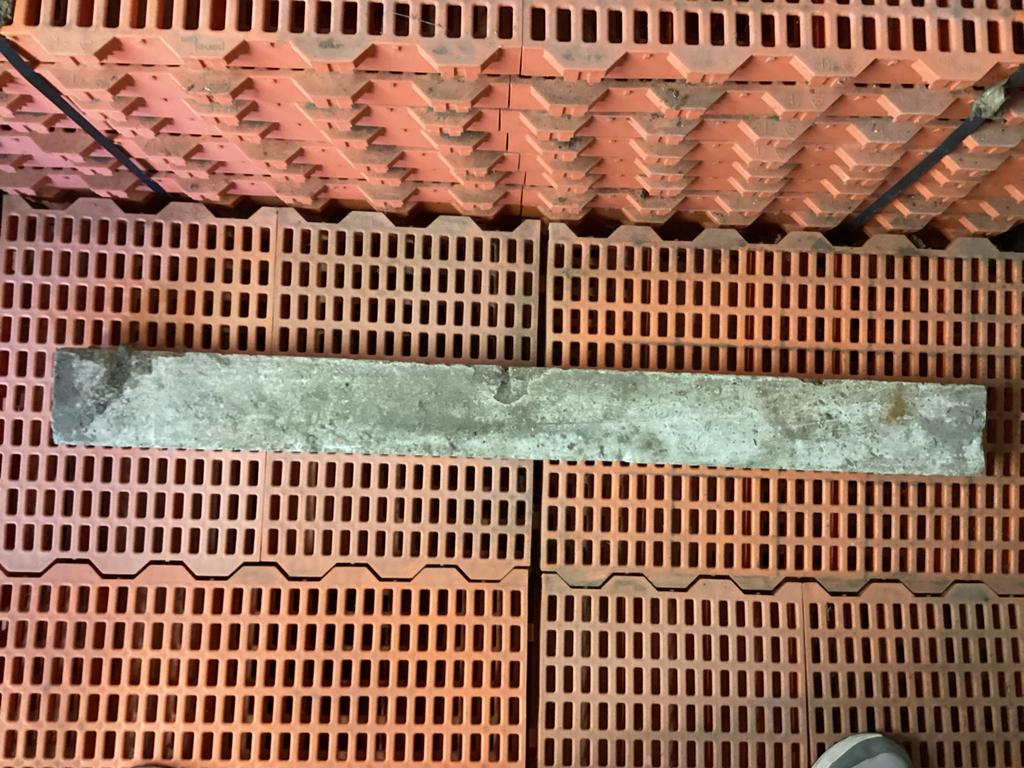 Betonnen latei, Doe-het-zelf en Verbouw, Metselstenen, Ophalen, Gebruikt