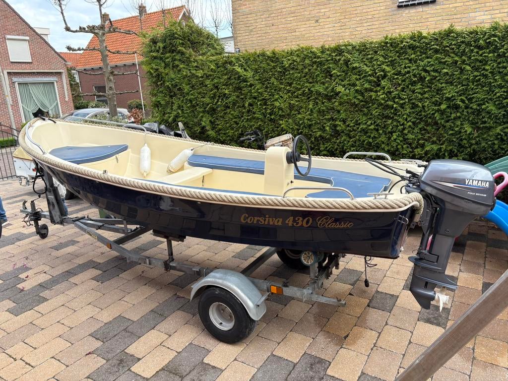 Corsiva 430 sloep 6pk Yamaha ele start bbm met pega trailer., Watersport en Boten, Vis- en Consoleboten, Gebruikt, Tot 10 pk, 3 tot 6 meter