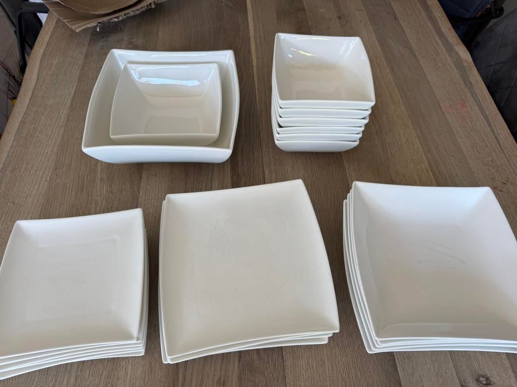 Serviesset Maxwell & Williams, Ophalen of Verzenden, Zo goed als nieuw, Bord(en), Overige stijlen