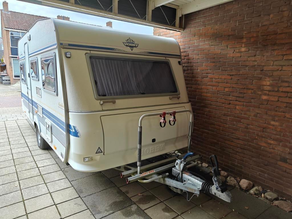 Hobby 440 Excellent Caravan, Hobby, Treinzit, Dwarsbed, Ringverwarming