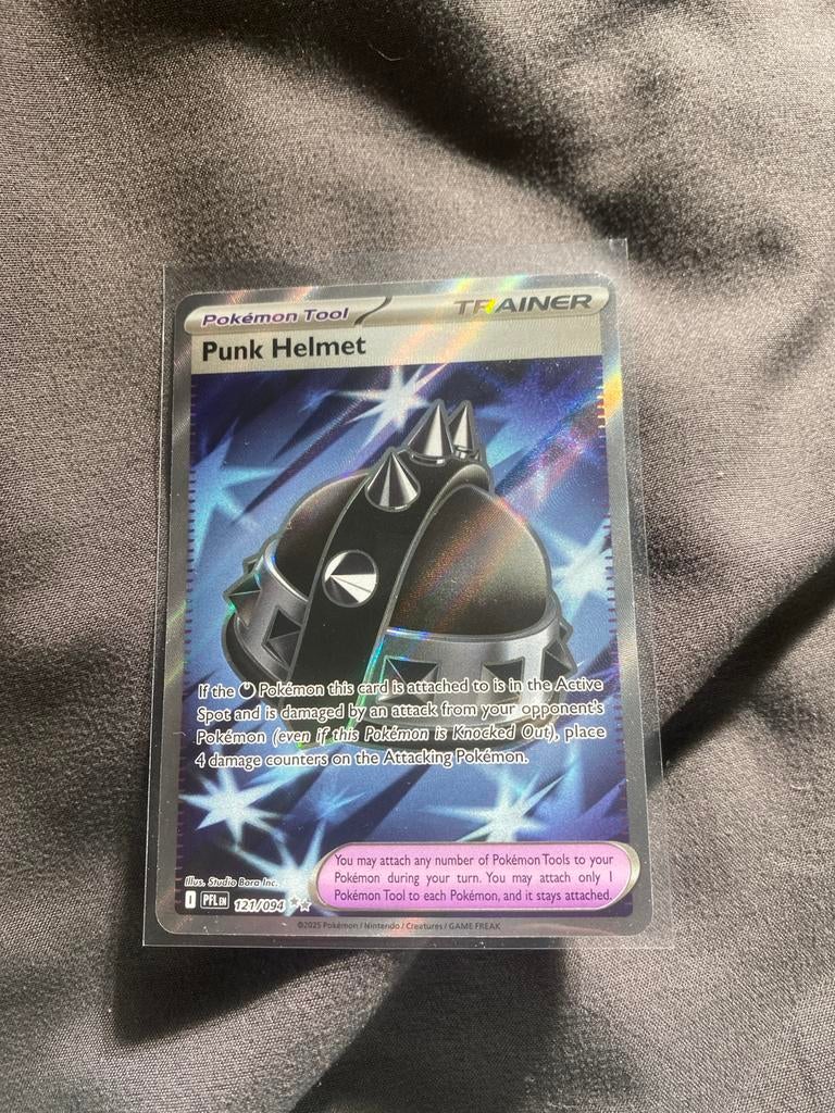 Pokémon Tool Punk Helmet 121/094, Ophalen of Verzenden, Zo goed als nieuw, Losse kaart, Foil