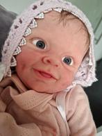 silicone reborn baby met stoffen lijfje KOOPJE, nieuw, Verzamelen, Ophalen of Verzenden, Nieuw, Babypop, Levensecht of Reborn