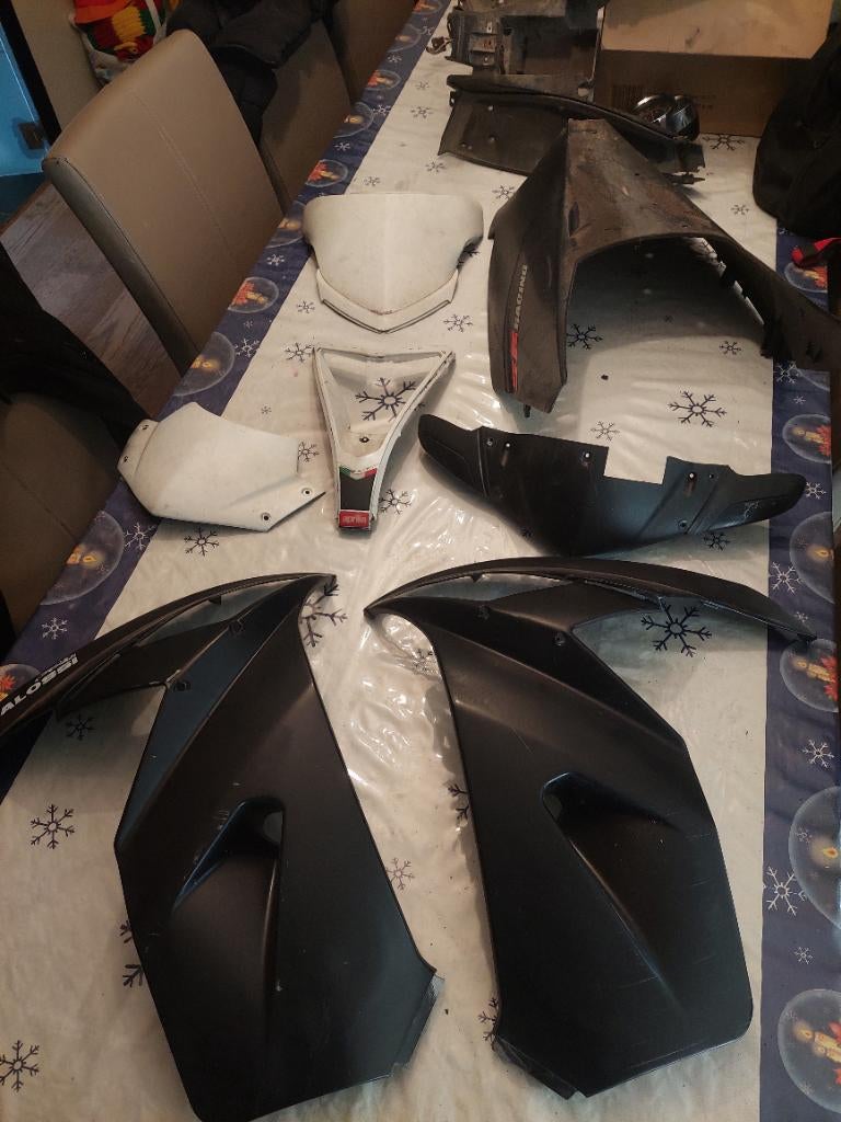 Sr50 factory setje, Ophalen of Verzenden, Gebruikt, Kap, Aprilia