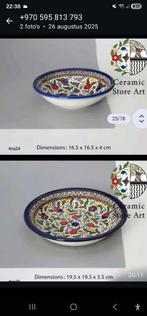 Palestijnse keramiek uit Hebron - Handgemaakt, Porselein of Keramiek, Schaal, Rond, Nieuw