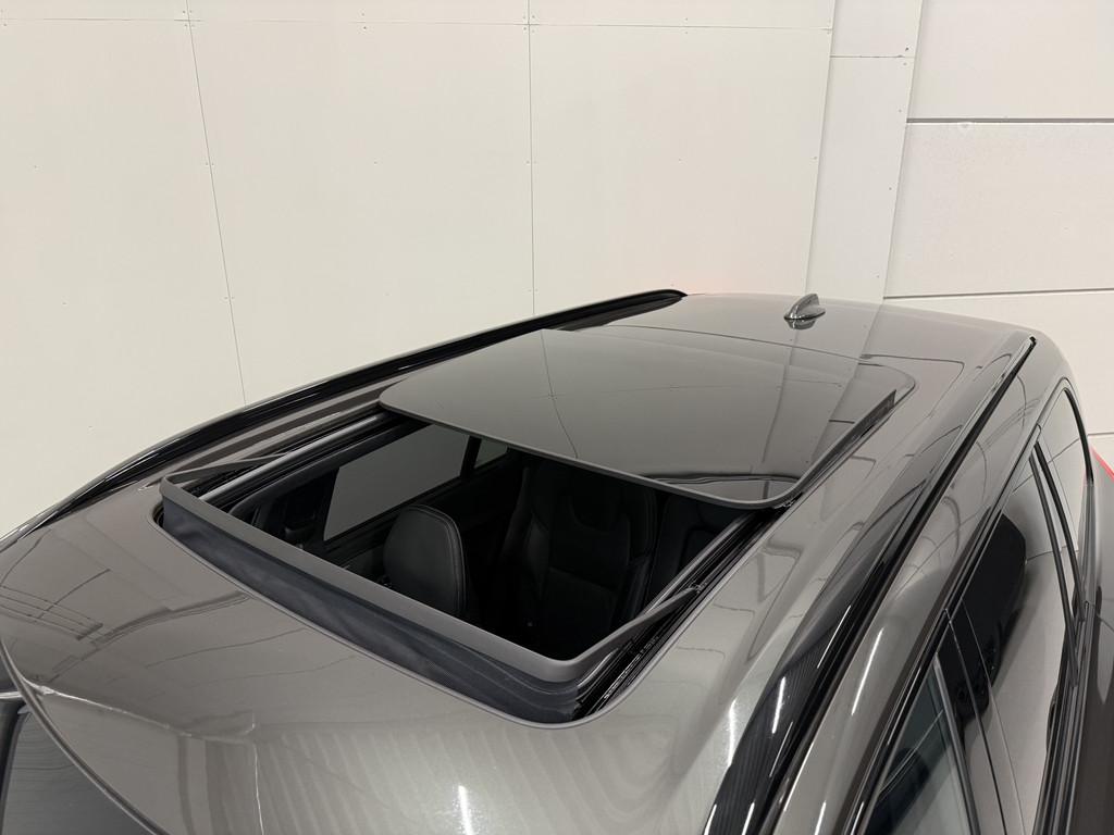 Volvo XC90 T8 Recharge AWD R-Design PANO/LUCHTVERING/B&W/SOH, Gebruikt, Zwart, 4 cilinders, 7 stoelen