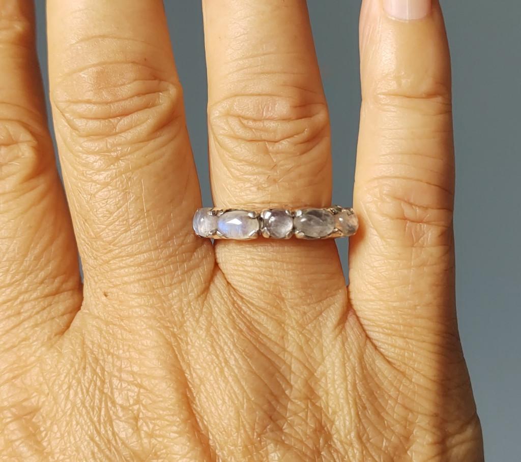 zilveren ring met natuurlijke Maansteen steen zilver 925, Sieraden, Tassen en Uiterlijk, Ringen, O.T., Nieuw, Ophalen of Verzenden