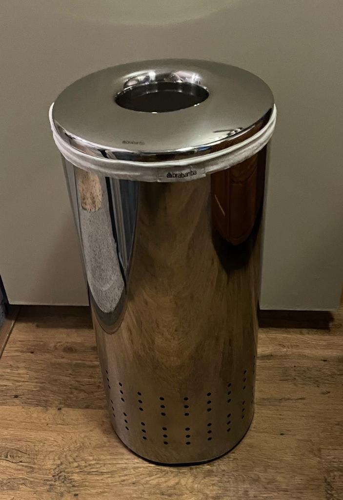 Wasmand brabantia, Huis en Inrichting, Badkamer | Badkamermeubels, Ophalen, Minder dan 50 cm, Gebruikt, Overige typen