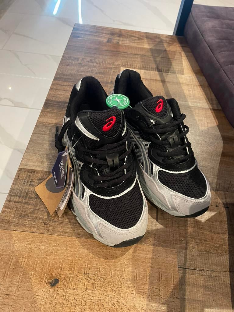 Asics gel, Ophalen of Verzenden, Zo goed als nieuw, Sportschoenen