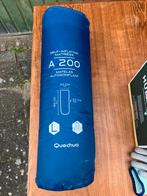 2x Quechua A200 Zelfopblaasbaar Matras - 1 Persoons, Caravans en Kamperen, Ophalen of Verzenden, Ingebouwde pomp, Gebruikt, 1-persoons