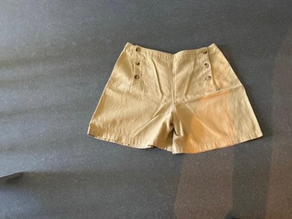 Linnen korte broek, Maat 38/40 (M), Ophalen of Verzenden, Zo goed als nieuw, Nat de misuire