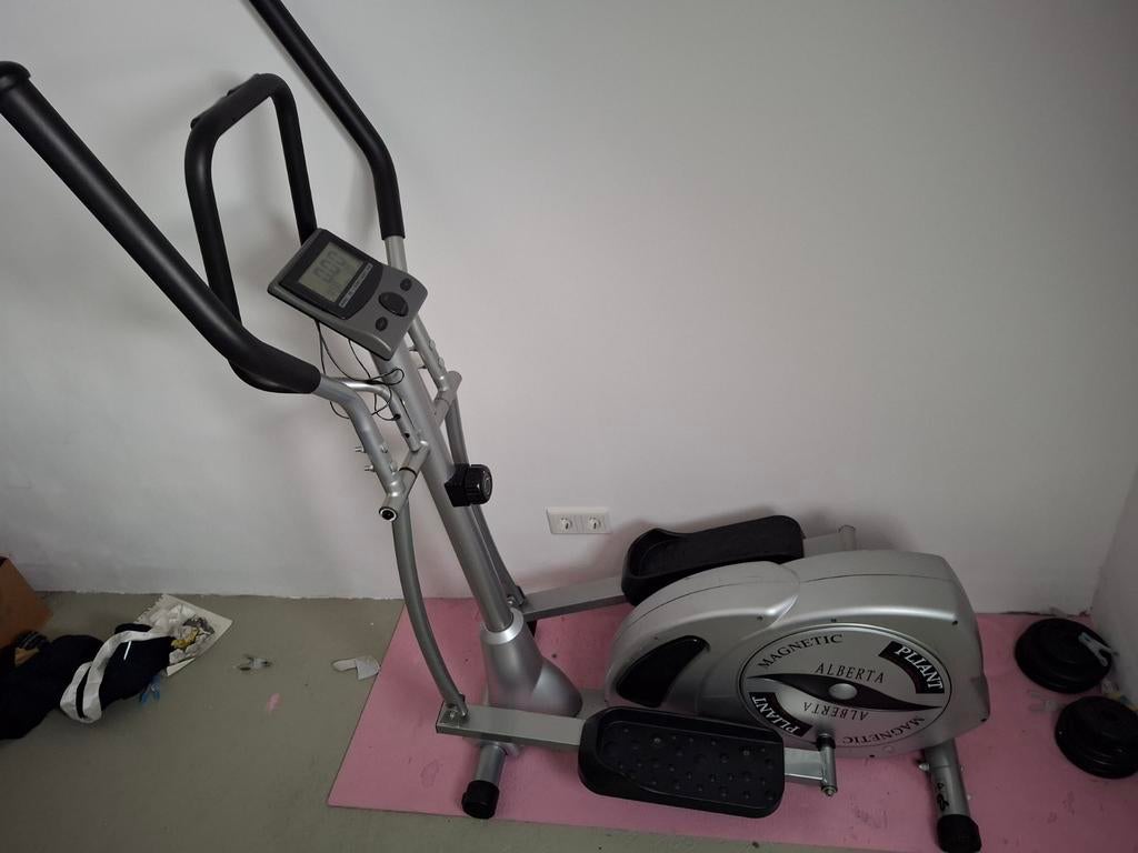 Hometrainer Pliant Magnetic Alberta, Sport en Fitness, Fitnessmaterialen, Ophalen, Gebruikt, Overige typen
