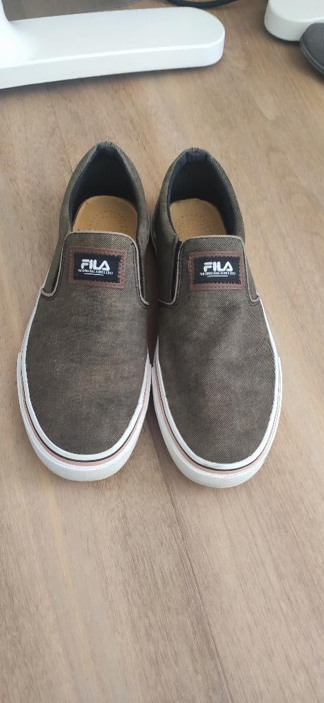 Maat 43 FILA Slip-on sneaker (boot-schoen) olijfgroen, Overige kleuren, Ophalen of Verzenden, Fila, Sneakers of Gympen