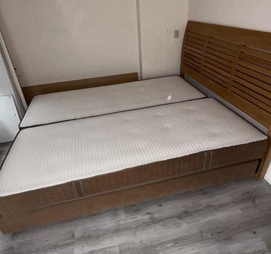 Auping tweepersoonsbed/boxspring met houten hoofdbord, Huis en Inrichting, Ophalen, Gebruikt, Bruin, Tweepersoons
